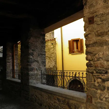 Acqua Panzió Argegno
